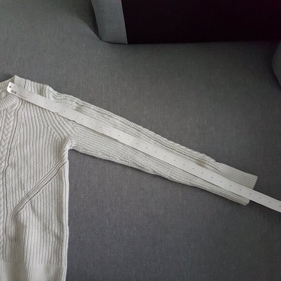 2for$30🏷Banana Republic Merino Wool Cable Knit Crewneck Sweater - Picture 8 of 11